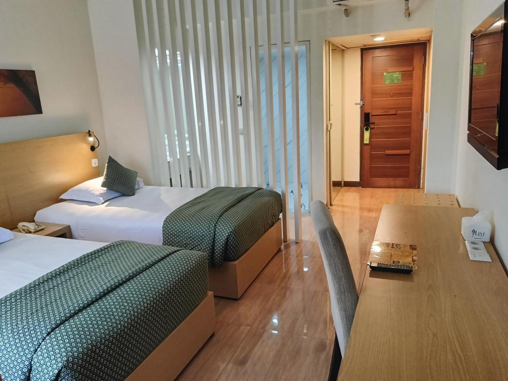 Lux Tychi Hotel Malang Eksteriør bilde